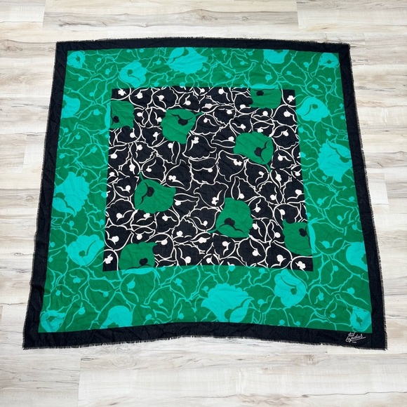 Ted Lapidus Signed Large Floral Print Scarf square Wrap 53x53” - Picture 3 of 3